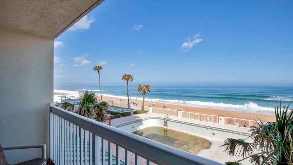 Oceanfront Studio In Daytona Beach Resort Exterior photo