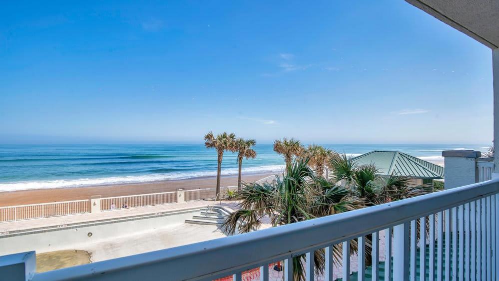 Oceanfront Studio In Daytona Beach Resort Exterior photo